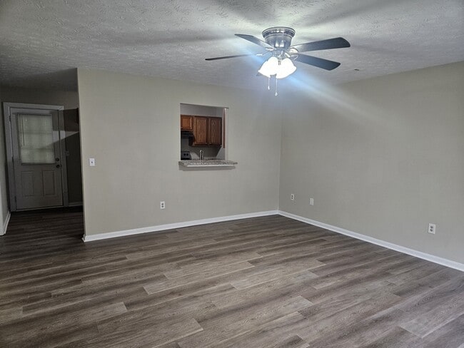 1141 Micha Way in Madison, GA - Foto de edificio - Building Photo