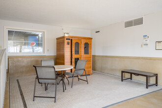 Cameron Park Apartments in La crosse, WI - Building Photo - Interior Photo