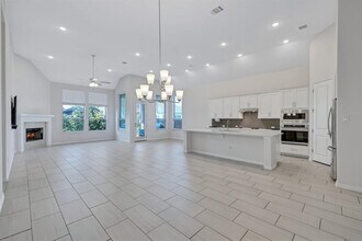 3320 Columbus Way in Round Rock, TX - Building Photo - Building Photo