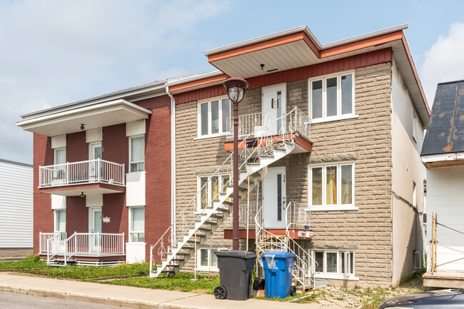 176 Giguère Av in Québec, QC - Building Photo - Primary Photo