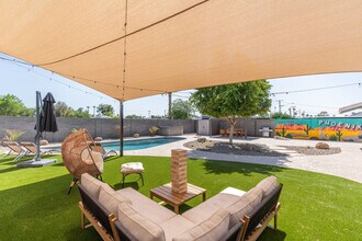 3235 E Cambridge Ave in Phoenix, AZ - Building Photo - Building Photo