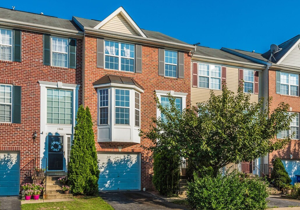 1944 Fieldstone Way in Frederick, MD - Building Photo