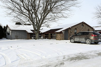 Plymouth Village Apartments in Plymouth, OH - Foto de edificio - Building Photo