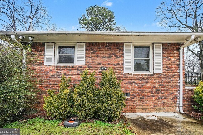 2874 Cheney St in East Point, GA - Building Photo - Building Photo