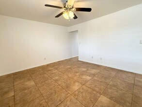 512 N Valley Dr in Apache Junction, AZ - Building Photo - Building Photo