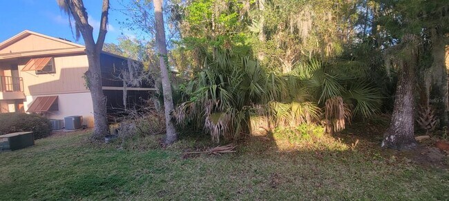 100 Sweetgum Woods Ct in Deltona, FL - Building Photo - Building Photo