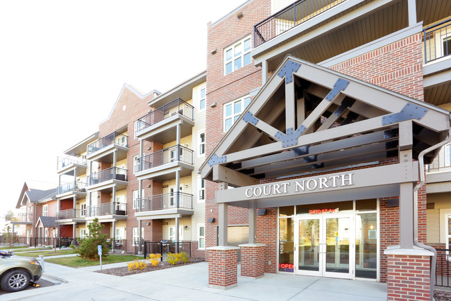 Southwoods Court North in Edmonton, AB - Building Photo - Building Photo