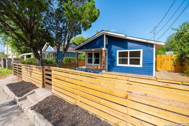 115 San Salvador Ave in San Antonio, TX - Building Photo - Building Photo