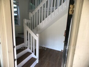 1104 Riverview Dr in Marietta, GA - Building Photo - Building Photo