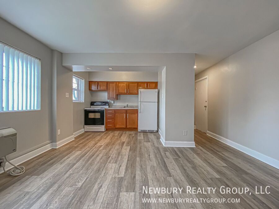 313 San Juan Dr in McKeesport, PA - Building Photo