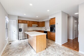 38 Tudor Ct in Timonium, MD - Building Photo - Building Photo