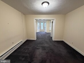 406 S Cameron St in Winchester, VA - Building Photo - Building Photo