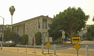 1749 N Las Palmas Ave SW in Los Angeles, CA - Building Photo - Building Photo