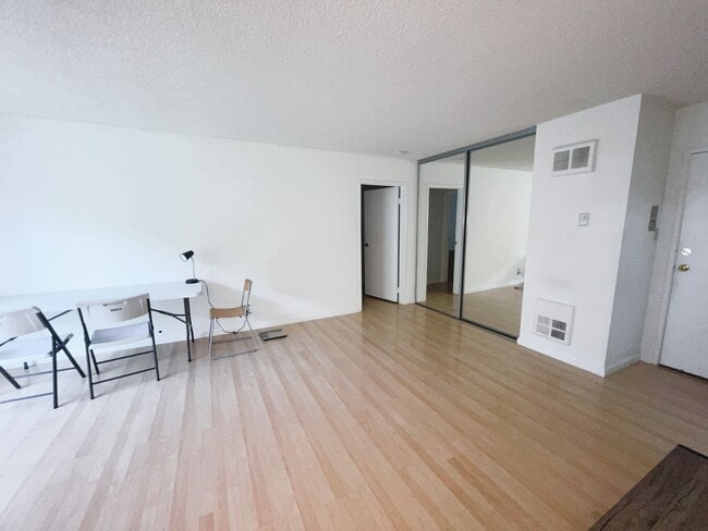 902 Peninsula Ave in San Mateo, CA - Building Photo - Building Photo