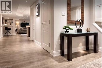 170 Humphrey St in Waterdown, ON - Building Photo - Building Photo