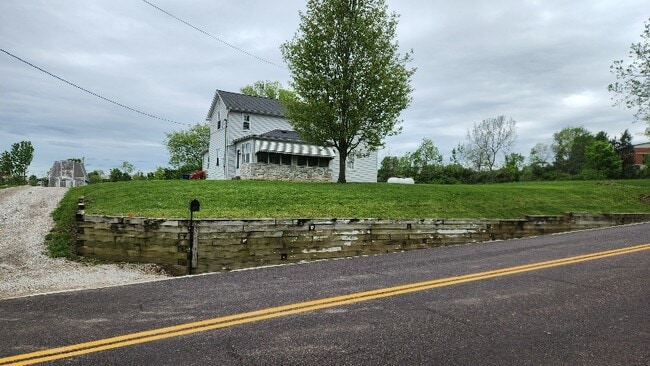 property at 5946 Old Antonia Rd