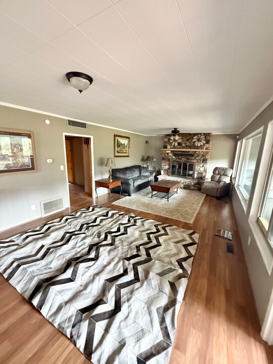 130 Sugar Loaf Dr in Sedona, AZ - Foto de edificio