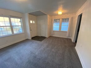 2109 Thomas Ave in Anniston, AL - Building Photo - Building Photo