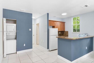 536 NE 62nd St in Miami, FL - Building Photo - Building Photo