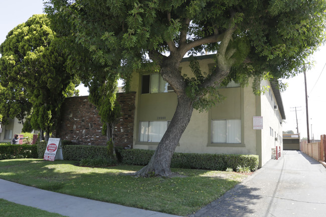 12222 Tamerlane Dr in Garden Grove, CA - Building Photo - Building Photo