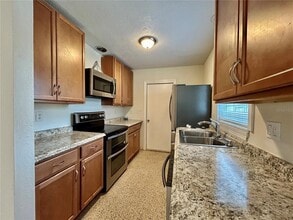 5925 1st St NE in St. Petersburg, FL - Building Photo - Building Photo