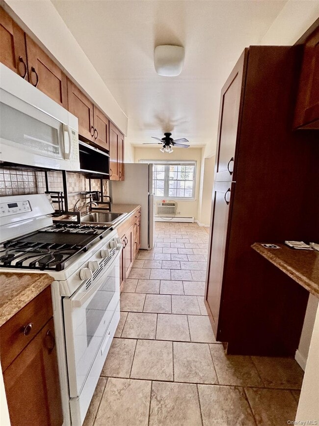 7 Colonial Rd in Beacon, NY - Building Photo - Building Photo