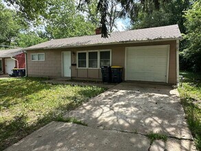 11411 Bristol Terrace in Kansas City, MO - Foto de edificio - Building Photo