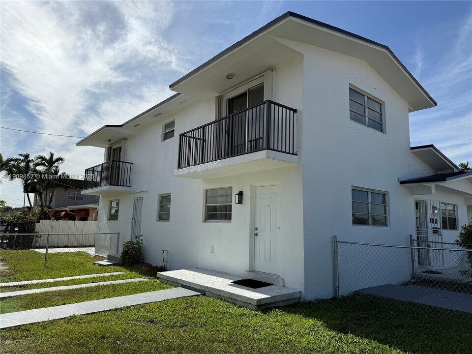 3200 SW 88th Pl in Miami, FL - Building Photo