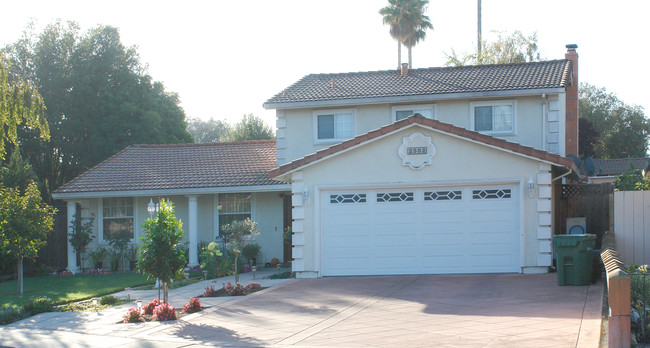 2552 Tartan Dr in Santa Clara, CA - Building Photo - Building Photo