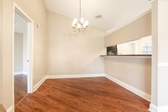 404 W Lake Catahoula Ct in Slidell, LA - Building Photo - Building Photo