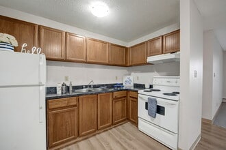 Wyndham Crossing in Edmonton, AB - Building Photo - Building Photo