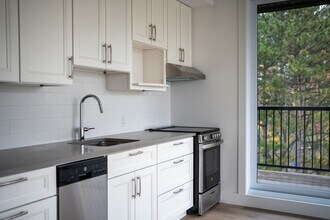 841 Grenon Ave in Ottawa, ON - Building Photo - Building Photo