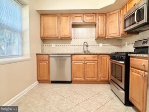 15068 Catbrier Ct in Woodbridge, VA - Building Photo - Building Photo