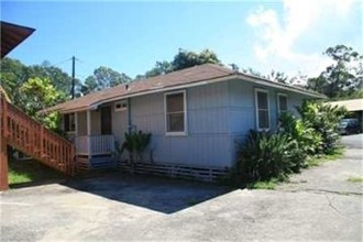 69 Lakeview Cir in Wahiawa, HI - Building Photo - Building Photo