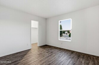 4613 Sun Valley Dr in El Paso, TX - Building Photo - Building Photo