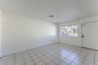 3109 N Walnut Rd in Las Vegas, NV - Building Photo - Building Photo