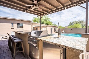 928 E 6th St in Tucson, AZ - Building Photo