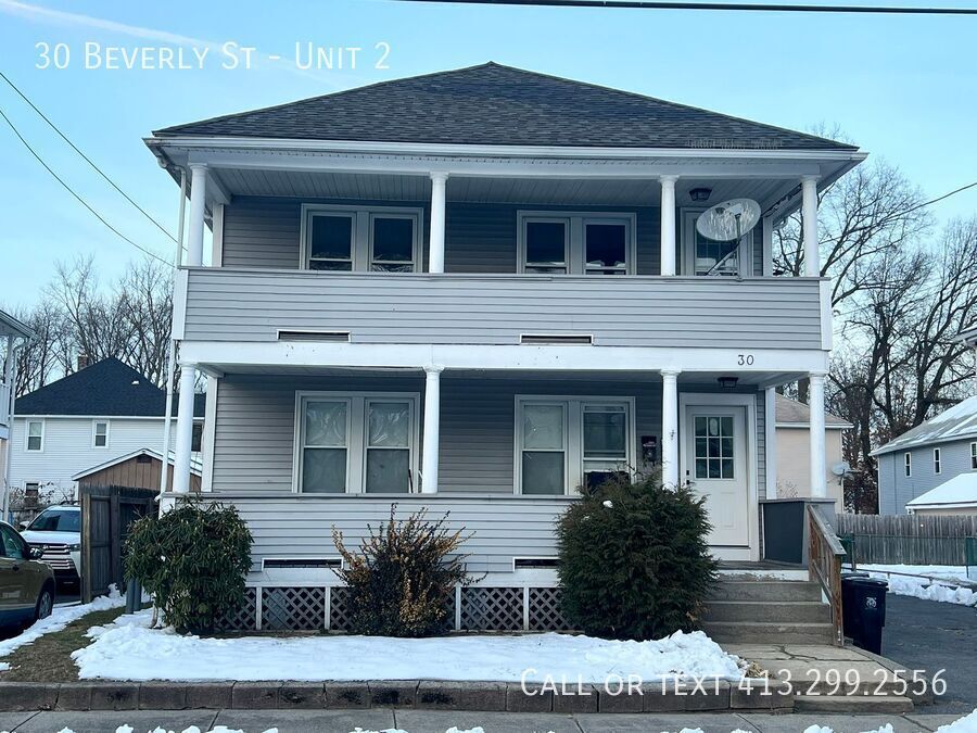 30 Beverly St in Chicopee, MA - Foto de edificio