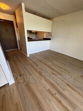 98-450-450 Koauka Loop in Aiea, HI - Building Photo - Building Photo