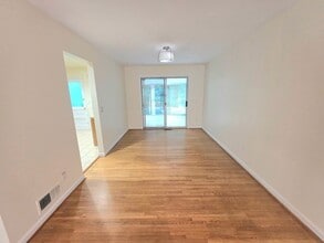 612 Kenbrook Dr in Silver Spring, MD - Building Photo - Building Photo