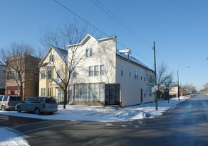 8700 S Escanaba Ave Apartments