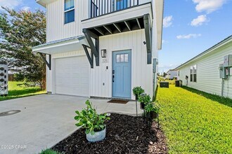 326 Raven Ln in Panama City, FL - Building Photo - Building Photo