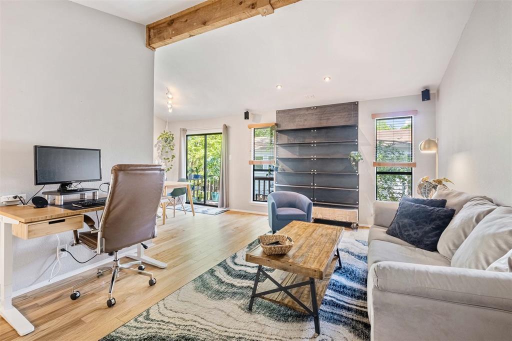 5602 Woodrow Ave in Austin, TX - Building Photo