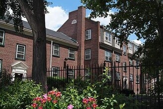 733 Melon Pl, Unit C in Philadelphia, PA - Building Photo - Building Photo