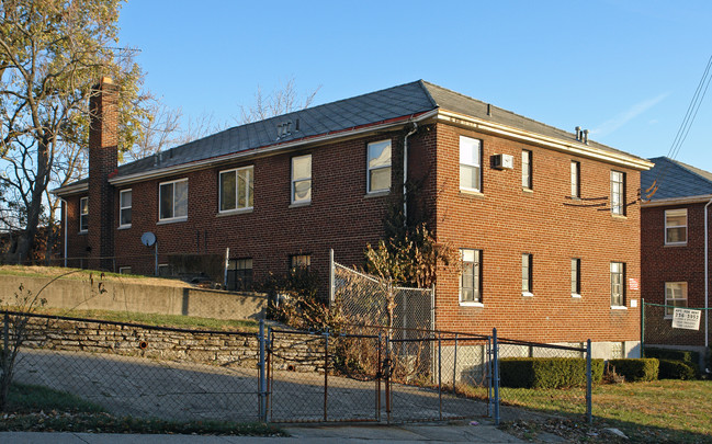 330 Helen St in Cincinnati, OH - Building Photo - Building Photo