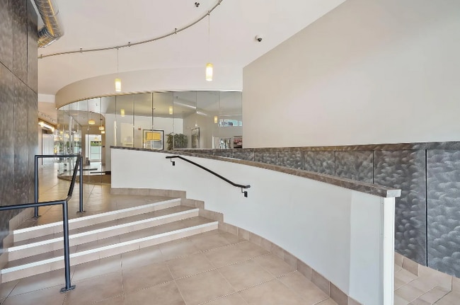 property at 15 E Franklin Ave