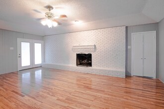 314 Tulane St in Garland, TX - Building Photo - Building Photo