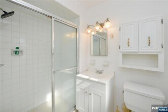 52 Elizabeth St in Garfield, NJ - Foto de edificio - Building Photo