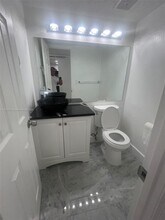 406 NW 68th Ave in Plantation, FL - Building Photo - Building Photo