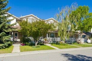 617 19 St SE in High River, AB - Building Photo
